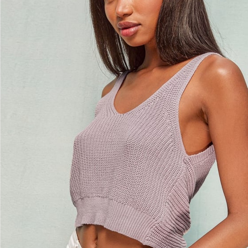 Lulu’s let’s get away dusty purple knit twist back tank top